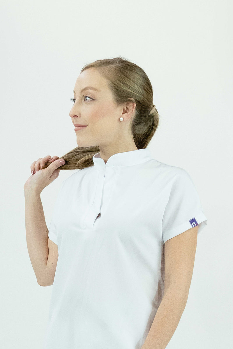 White Toledo Antifluid Uniforme Quirúrgico